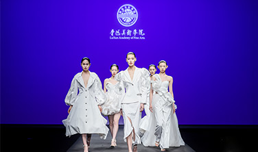 2023 CGFW 鲁美·文化国际服装学院「流动」